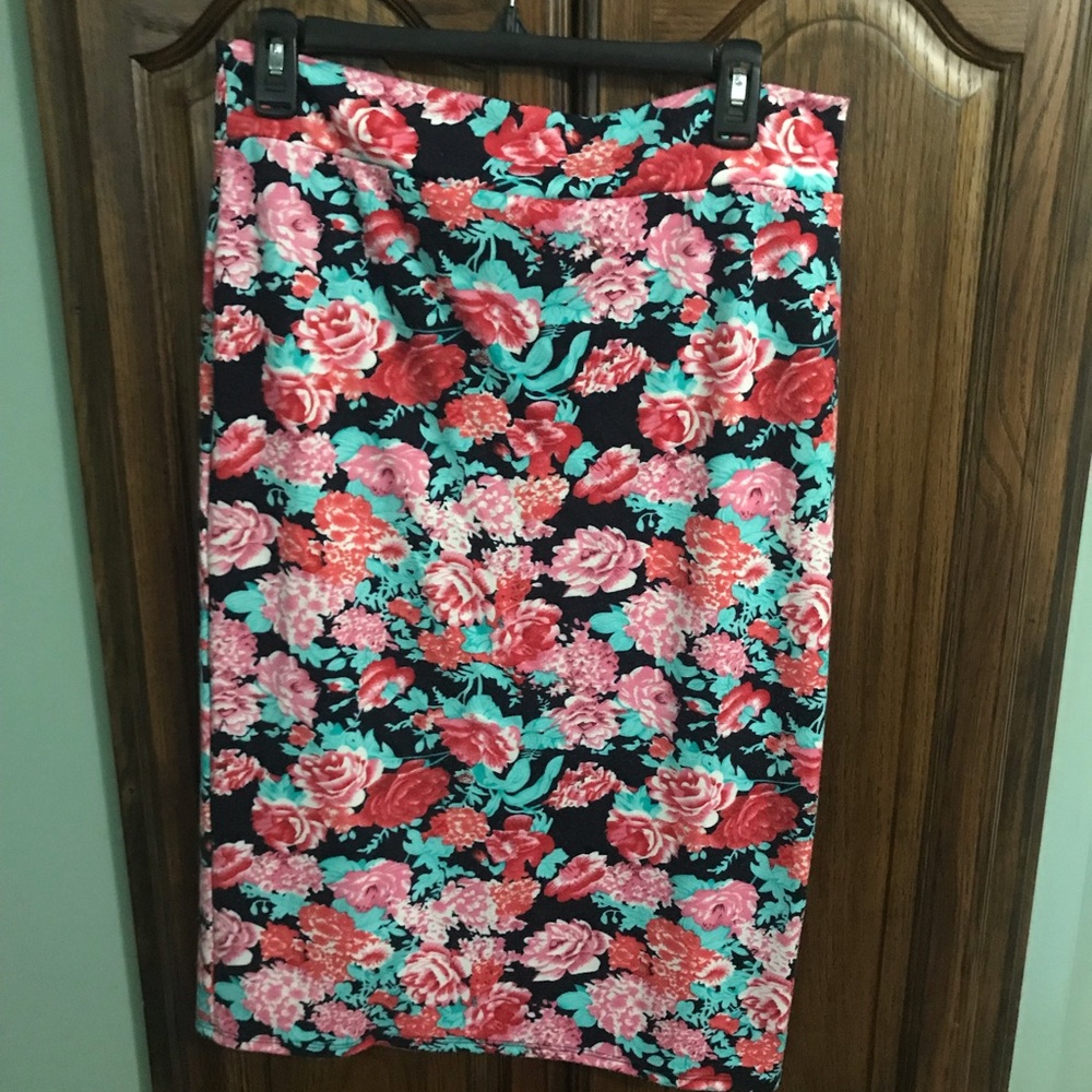 Floral pencil skirt